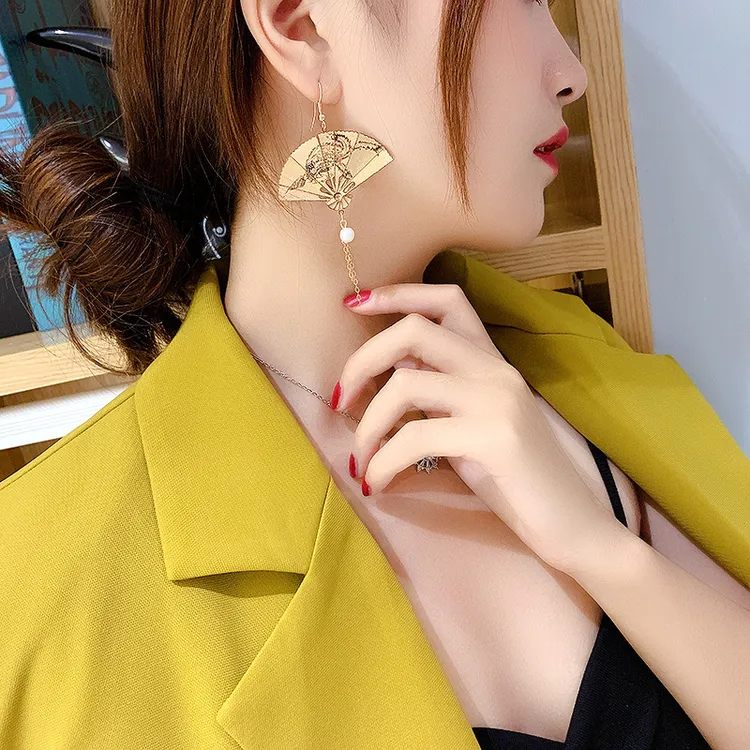 合金耳饰 中国风耳饰雕花复古扇子摆动汉服耳环 古风流苏款耳坠女