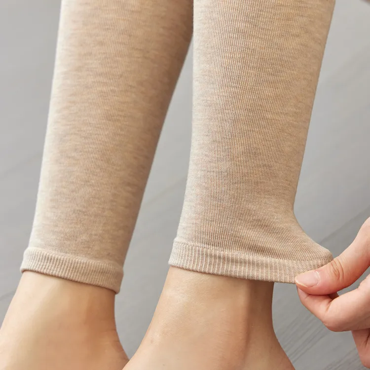 条纹打底裤女无缝春秋外穿九分棉裤袜燕麦奶白中灰色显瘦薄款线裤