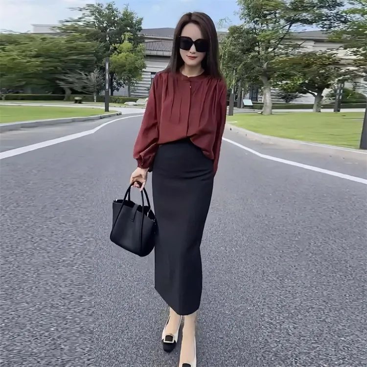 秋季一整套气质通勤穿搭女设计感遮肚长袖衬衫显瘦高腰半身裙套装