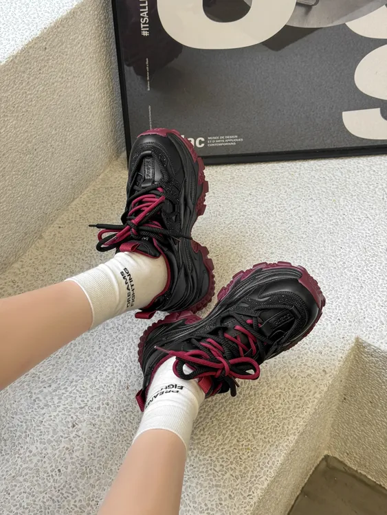 必登高女式厚底老爹鞋