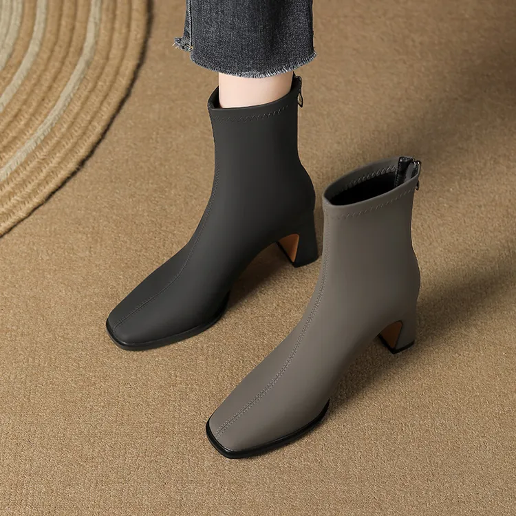 法式中筒短靴女高跟靴2024秋冬季新款方头粗跟弹力瘦瘦靴春秋短靴