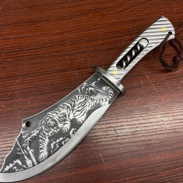 伏虎一体斩骨刀厨房家用户外多功能野营高硬度锋利水果刀