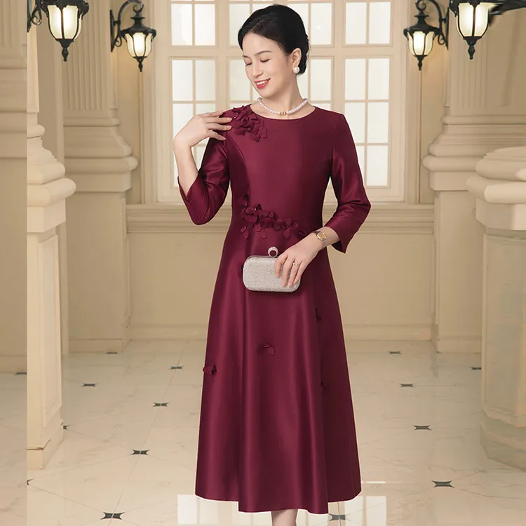 新款修身遮肉修身结婚喜妈妈礼服裙气质连衣裙婚宴遮肉显瘦中长裙