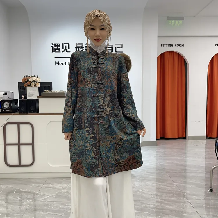 2025新款春夏复古盘扣过膝妈妈款外套中长款民族风气质提花外套