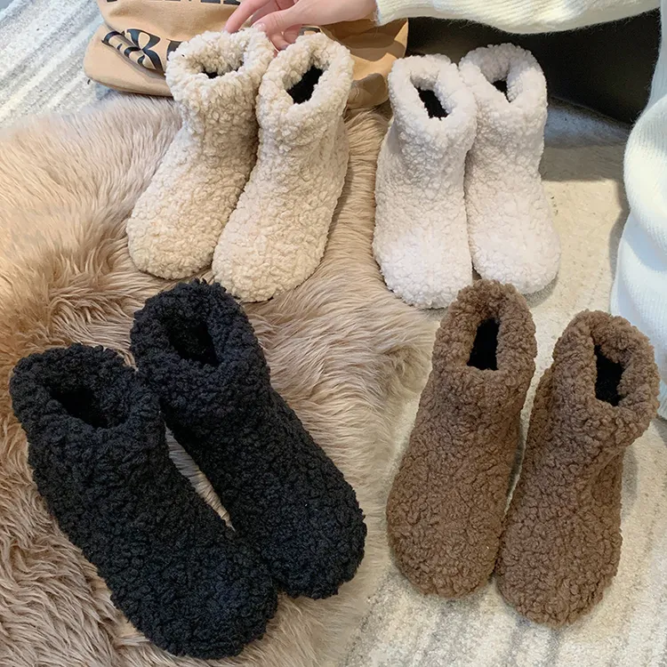 毛毛雪地靴女新款加绒短靴子冬季皮毛一体保暖面包雪地棉鞋短筒潮