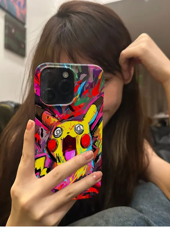 皮卡丘涂鸦苹果15promax小众手机壳iPhone14复古菲林13高级感12