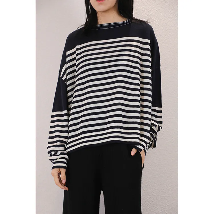 东雍 法式慵懒宽松精纺圆领休闲条纹双层卷边羊绒针织蝙蝠套头衫