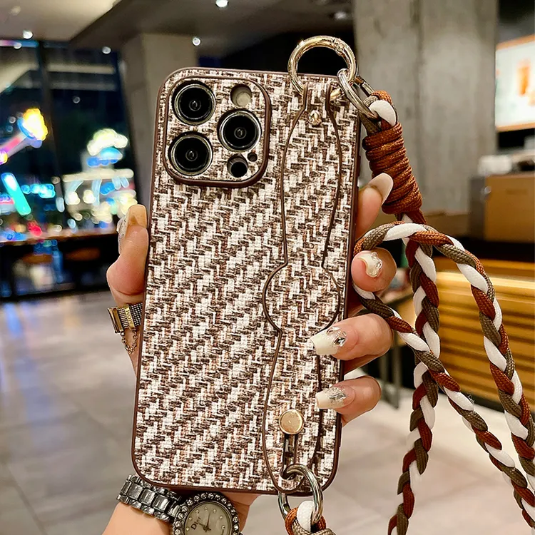 【苹果/华为/oppo/vivo/小米/荣耀】针织条纹腕带斜跨手机壳高级感