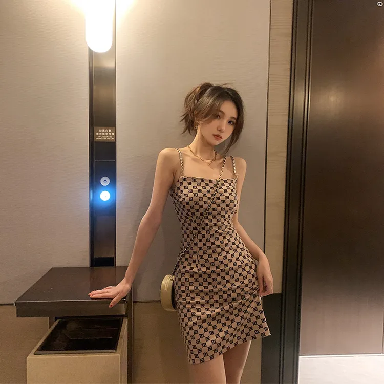 Juicecola 法式名媛气质一字肩印花吊带连衣裙女夏新款chic甜辣裙