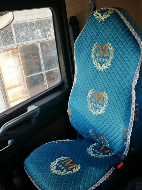 货车内饰装饰座套解放J6P豪沃T7欧曼EST汕德卡货车专用座套卧铺套