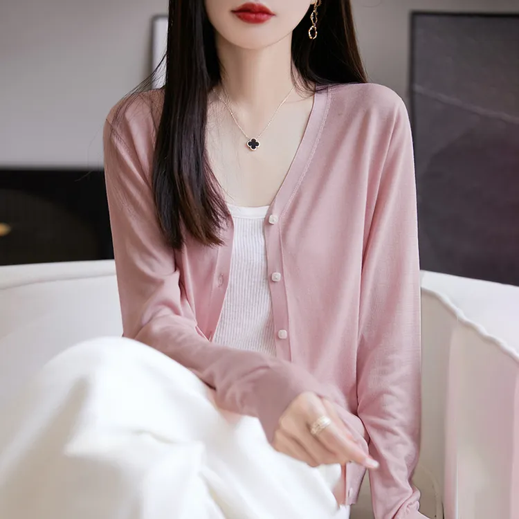 夏季薄款防晒衫女V领短款上衣莱赛尔针织长袖外搭宽松大码空调衫