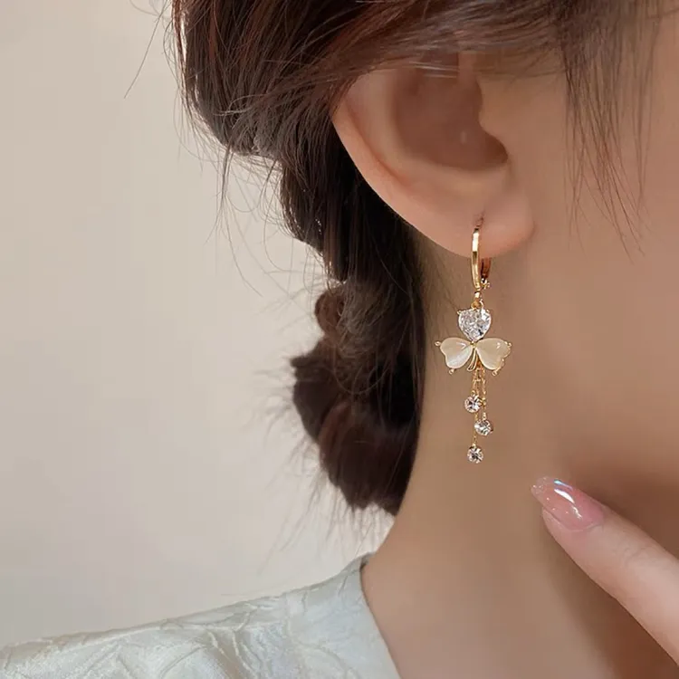 铜合金耳饰 轻奢三叶草新款小众设计感高级流苏耳扣