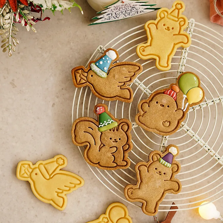 AMAGOUR安柚 松鼠小熊小黄鸭信鸽卡通动物圣诞饼干模弹簧按压饼干