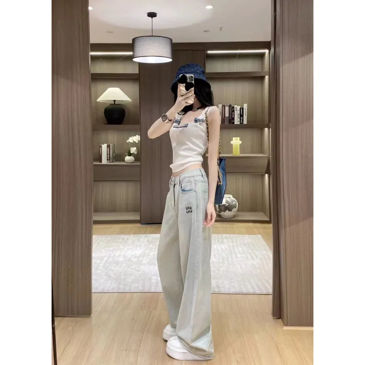 浅色刺绣字母阔腿牛仔裤女2024年新款时尚高腰直筒窄版拖地裤--唐