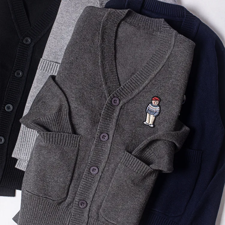 2024新款儿童学院风宝宝针织开衫V领毛衣双口袋款女童外套春秋装