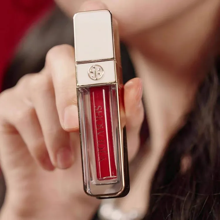 意塑空气感精华唇釉丝绒哑光上色高级妆感不易脱色显白雾面