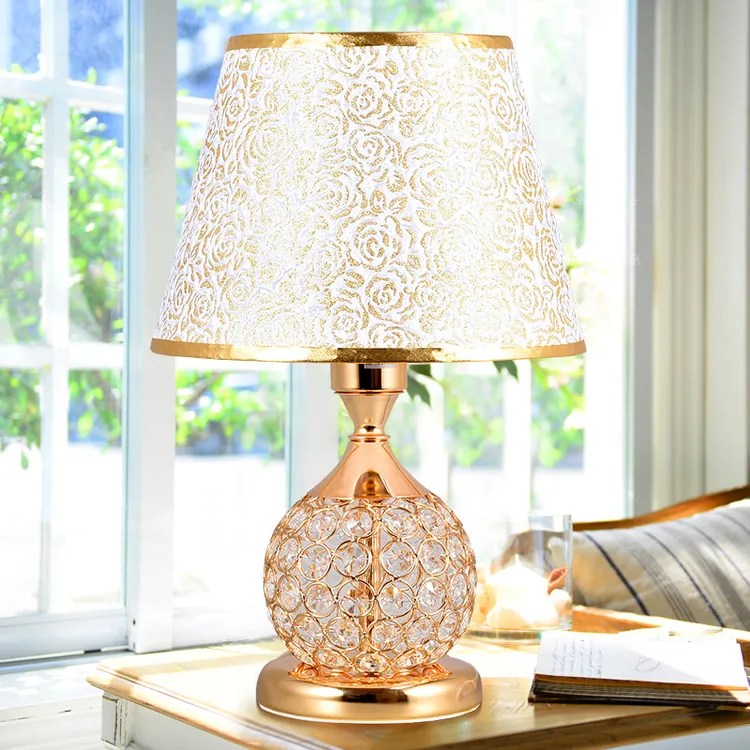 水晶台灯卧室床头柜灯结婚高级感轻奢2026新款网红高端主卧小夜灯