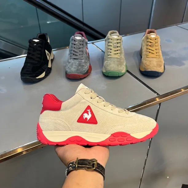 秋冬新款男士休闲鞋ss6280时尚百搭低帮软底反绒皮舒适阿甘鞋