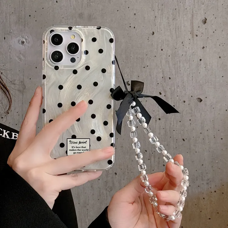 爱心黑蝴蝶结手链适用iPhone15苹果13promax手机壳14创意12简约11