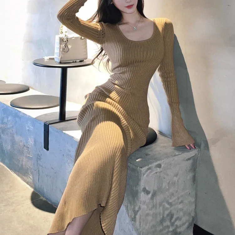 法式高级感配大衣针织连衣裙女秋冬内搭长款修身显瘦毛衣打底裙子