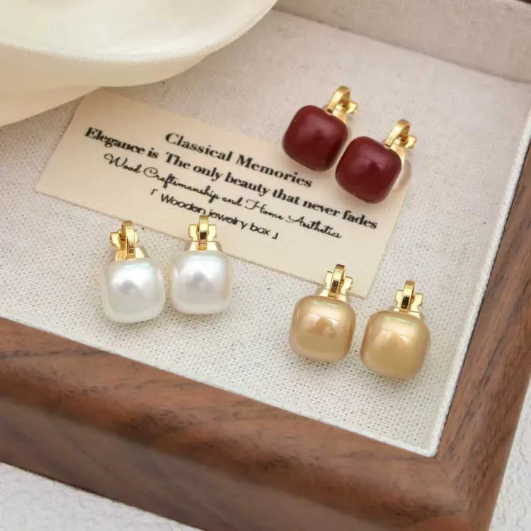 合金仿珍珠耳饰 法式小香风复古无耳洞三角耳夹可爱小方糖块耳钉