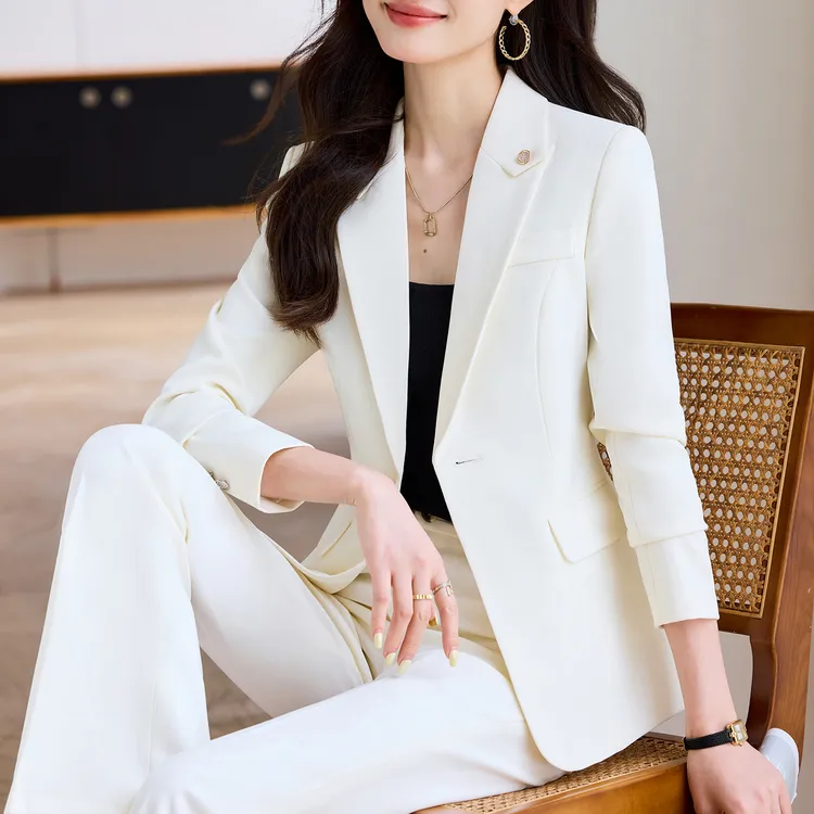 白色西装套装女春秋2025新款小个子时尚气质高级感通勤小西服外套