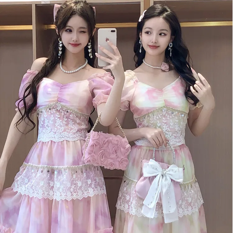 艾日秀春夏新款法式甜美多巴胺晕染蕾丝拼接上衣半身裙套装F0708