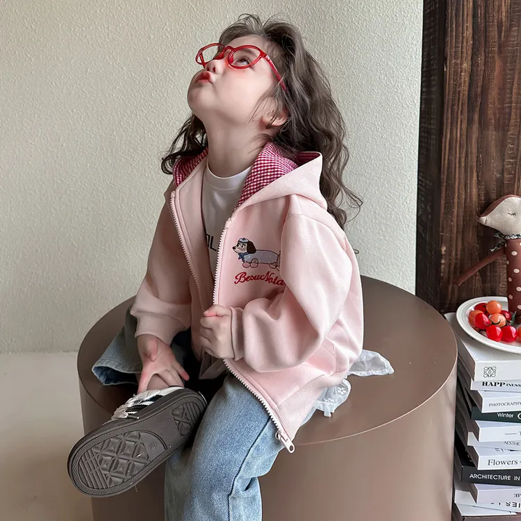 女小童春秋款长袖连帽外套洋气时髦2025新款女宝宝春季卡通上衣韩