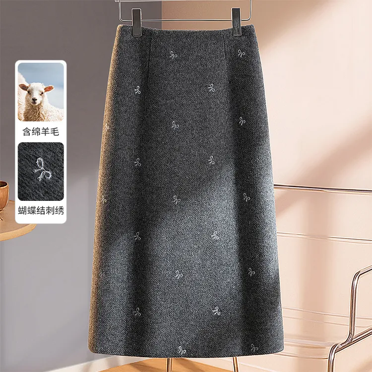 丝柏舍2025绵羊毛冬新女蝴蝶结刺绣开叉中长高腰半身裙S53B4110B