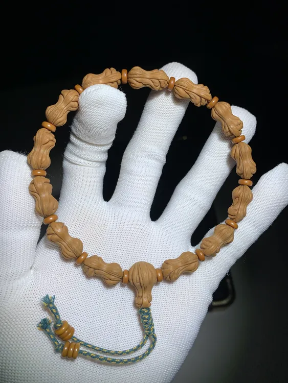 秦岭野生异形桃核手串手持 葫芦花生白菜【原皮原色】