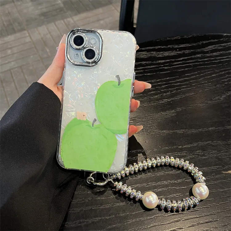 小清新绿色苹果适用iphone16手机壳15promax防摔14全包13女款手链