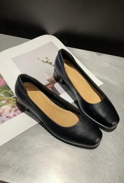 牛皮女单鞋工装鞋2025夏新款时装浅口方头中跟货号BAA1号码35~40