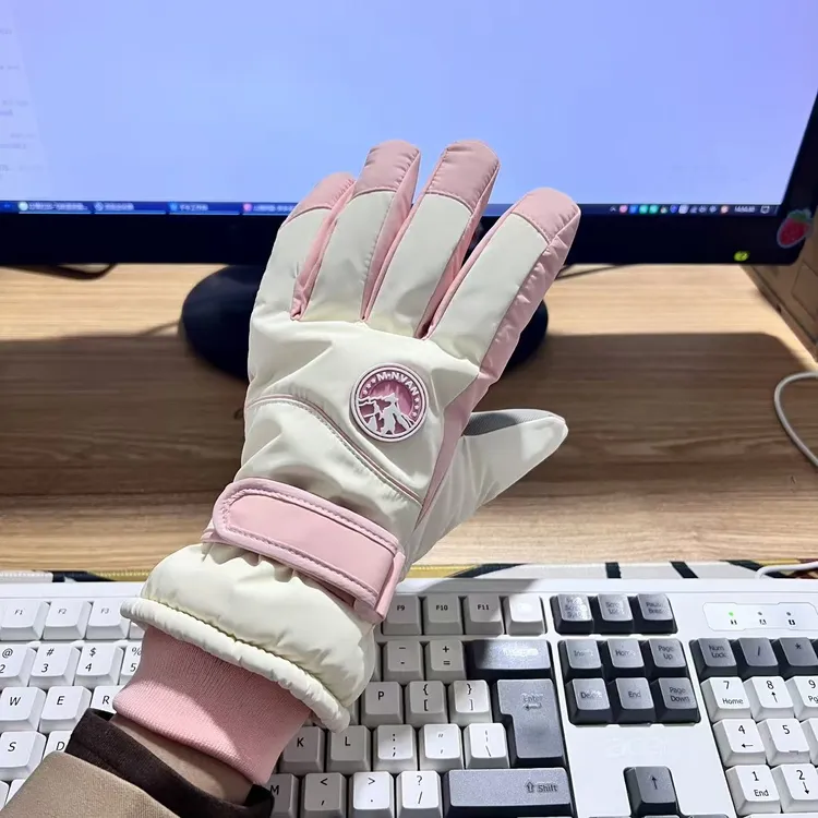 冬季骑行手套女触屏电动摩托车滑雪防滑防泼水触屏加绒保暖棉防风