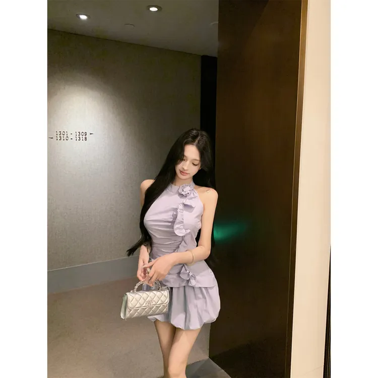 韩系纯欲设计感荷叶边背心小上衣高腰A字显瘦花苞短裤套装女夏季