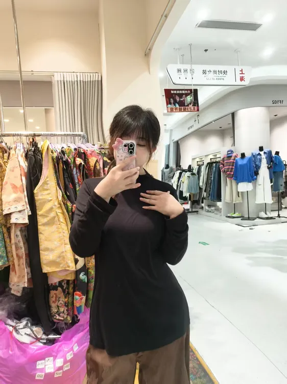 清苍价~深圳2569-1南油高定简约百搭打底衫