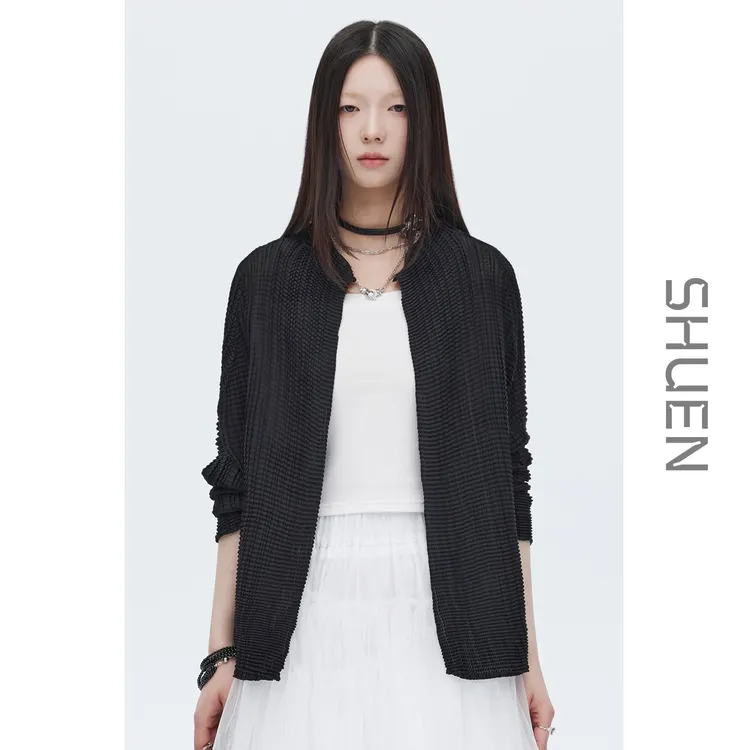 束恩雪纺绒玉米肌理褶皱薄款开衫2025秋黑色披风式立领长袖外套女