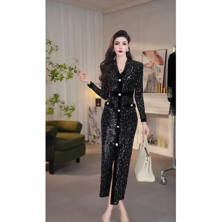 尤克菲儿 原创轻奢丝绒绣片修身显瘦气质优雅收腰连衣裙