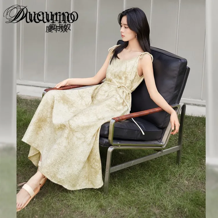 国风新中式晕染设计感吊带连衣裙女2025夏季新款长款印花裙子法式