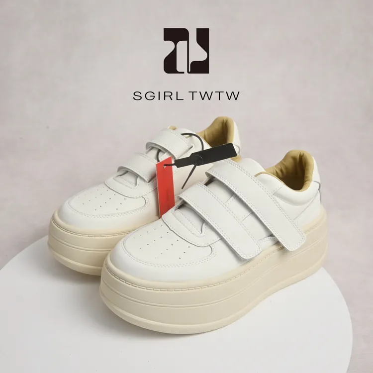 SGIRL TWTW日系魔术贴小白鞋2025新款轻软百搭厚底大头面包鞋女潮
