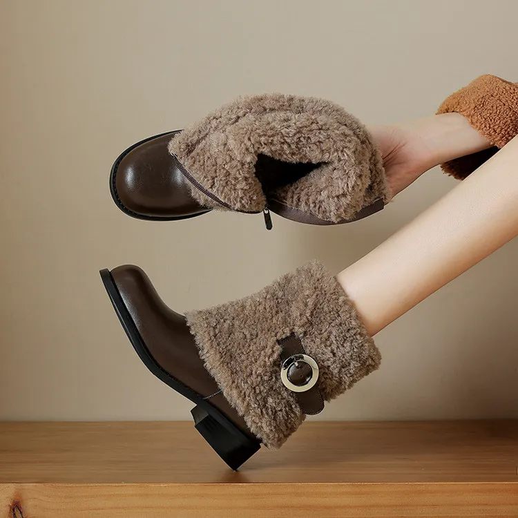 时尚雪地靴羊皮毛毛靴简约粗跟皮带扣纯色短筒加厚保暖女鞋