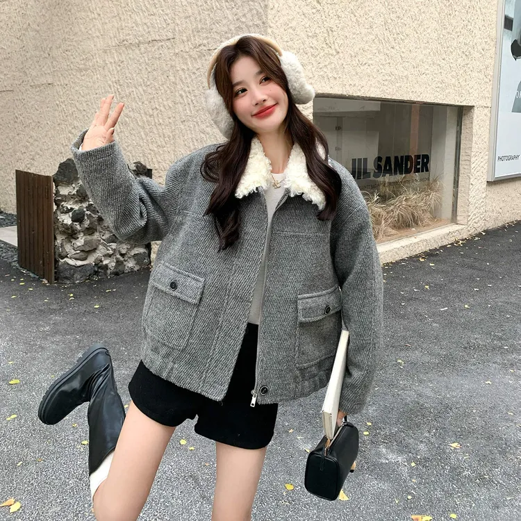 灰色高级感短款毛呢羽绒服女2025冬季新款超时尚90白鸭绒翻领外套