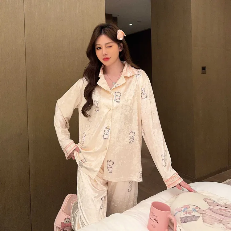 Z6816秋冬新款金钻绒长袖兔子图案睡衣保暖舒适女士家居服套装