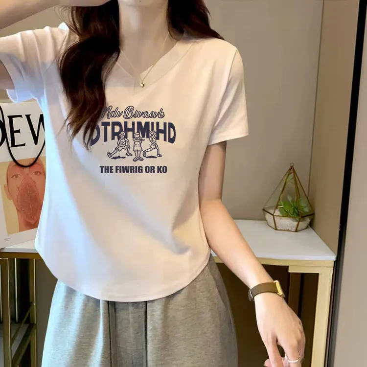 大码胖mm设计感圆弧下摆短袖T恤女士夏季纯欲风辣妹修身显瘦上衣