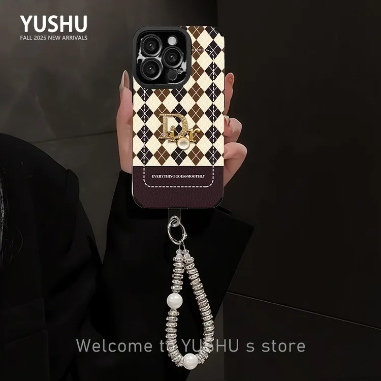 复古棋盘格手机壳适用于苹果16/vivo/华为/oppo瞳眼羊皮潮牌新款