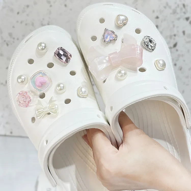 洞洞鞋配饰鞋花高级粉嫩蝴蝶结diy配件装饰鞋扣可拆卸适配crocs