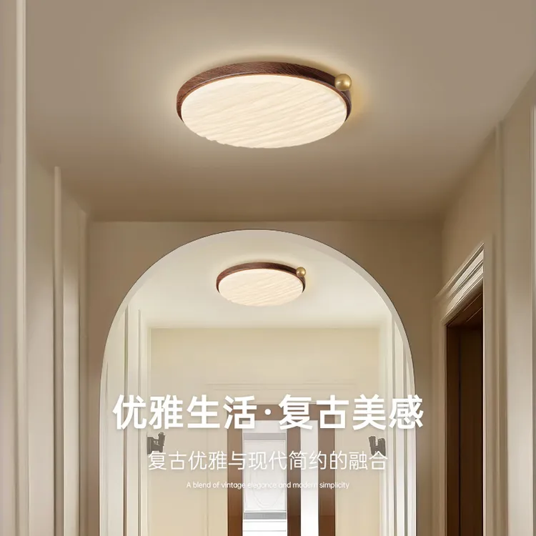 阳台灯卧室餐厅家用过道灯复古风门厅吸顶灯北欧风简约大气胡桃木