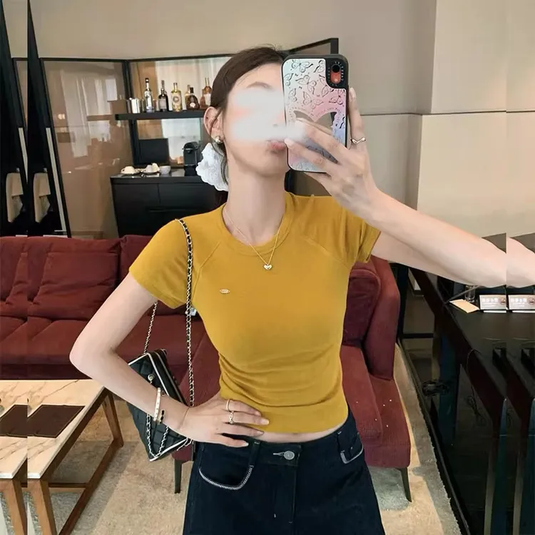 2025夏季新款多巴胺甜辣妹正肩短袖T恤修身时尚百搭短款小上衣女