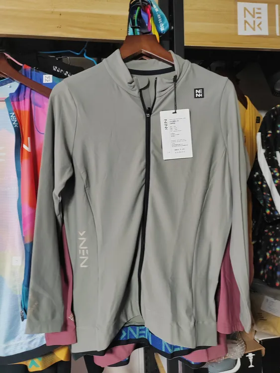 （NENK）薄款女款抓绒上衣