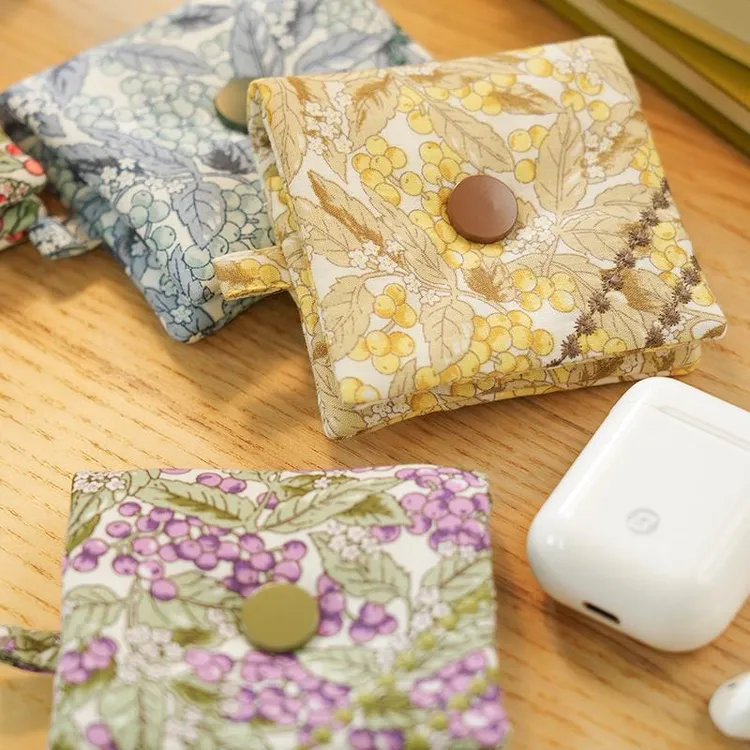 阳春小镇数据线收纳包蓝牙耳机包小包布艺按扣迷你U盘U盾保护便携