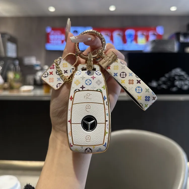 【奔驰】钥匙保护套壳扣气质轻奢适用C260L/GLEC/奔驰e300l钥匙套